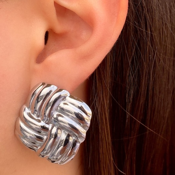 Jewelry - Vintage Silver Line Texture Square Clip On Earrings